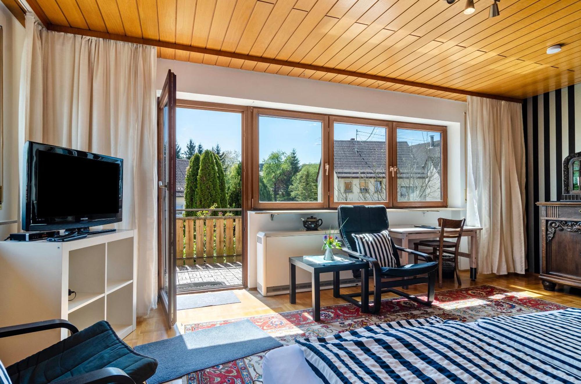 Vronis Ferienwohnungen Muhlingen Exteriér fotografie