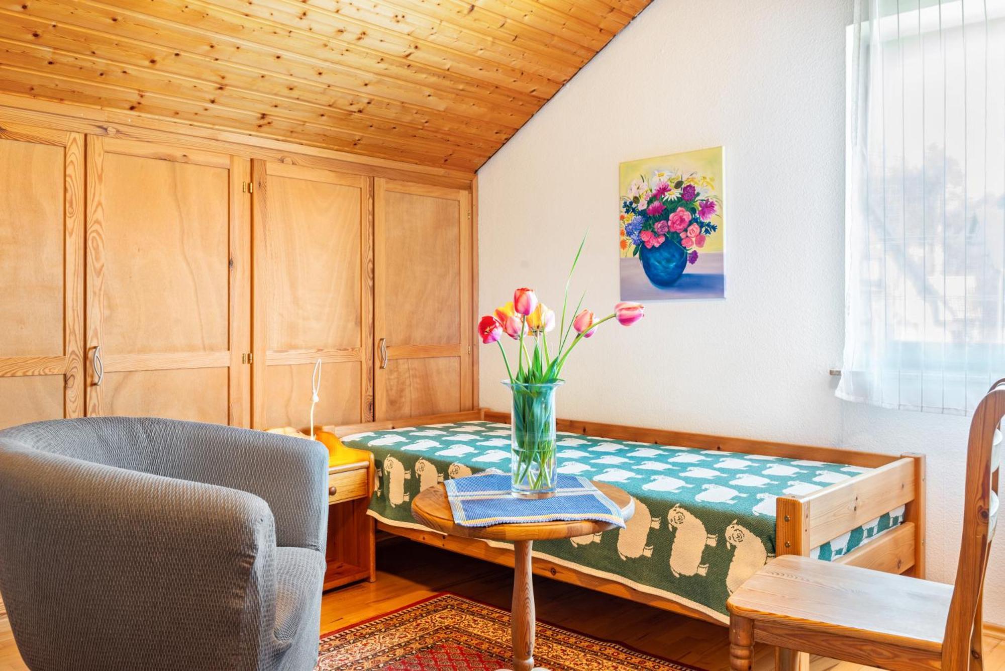 Vronis Ferienwohnungen Muhlingen Exteriér fotografie